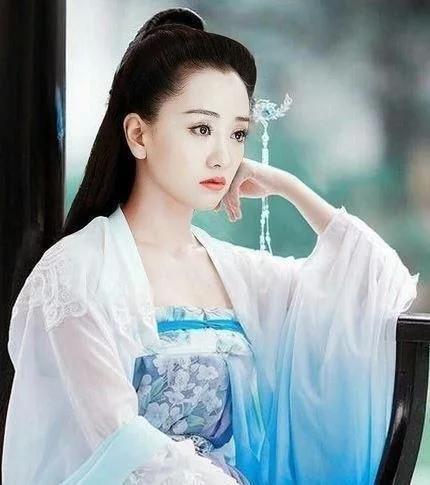 娱乐圈吃瓜帖子 杨蓉,娱乐圈的“瓜中瓜”，揭秘她的那些不为人知的故事