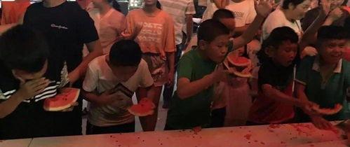 网红吃瓜群众视频,揭秘热门事件背后的真相与笑料