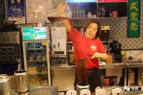 丝袜奶茶爆料视频,网红视频背后的奶茶传奇