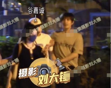 酒吧小陈爆料事件视频,揭秘幕后真相