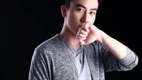 蛇哥半夜爆料视频,独家爆料背后的真相与内幕