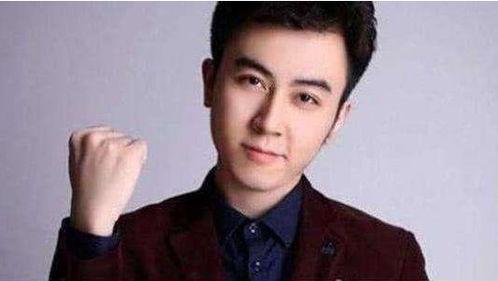 蛇哥半夜爆料视频,独家爆料背后的真相与内幕