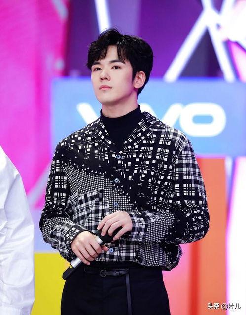 仝卓娱乐圈爆料,揭秘娱乐圈背后的惊人真相