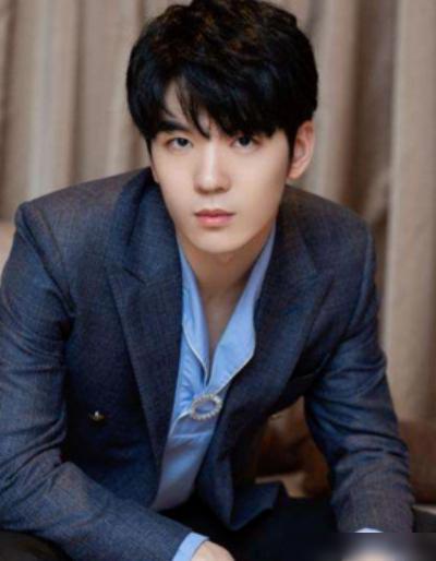 仝卓娱乐圈爆料,揭秘娱乐圈背后的惊人真相