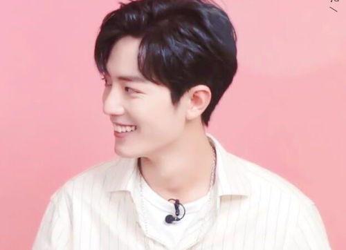 肖战最新火爆爆料,揭秘娱乐圈背后的惊人真相！